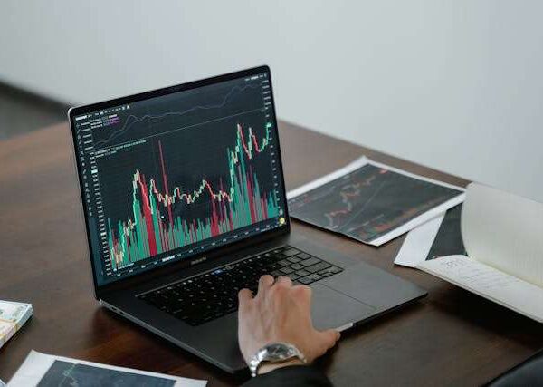 Elevate Your Online Trading Platform with DigiHollic's SEO Services